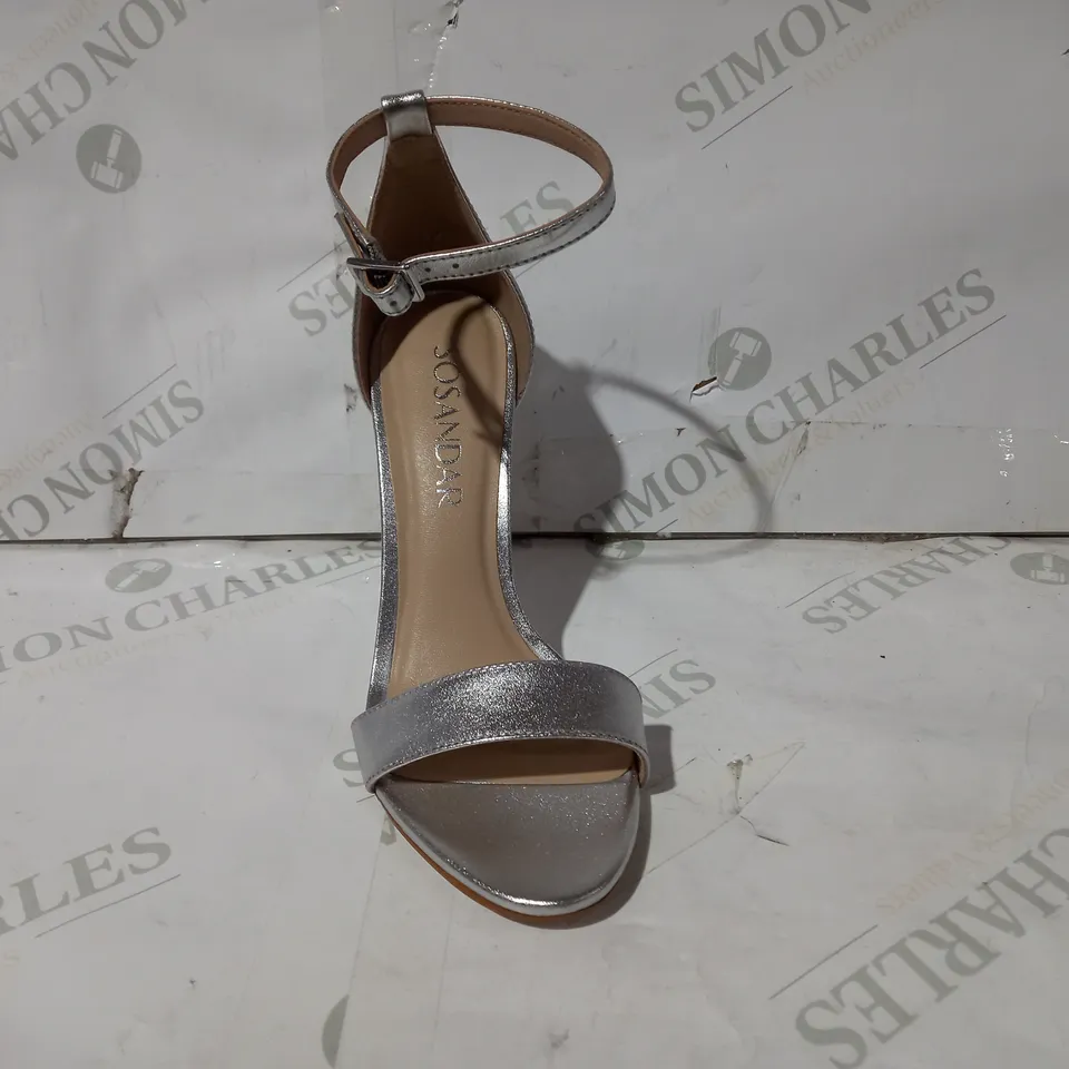 BOXED PAIR OF SOSANDAR HEELS IN SILVER COLOUR UK SIZE 4