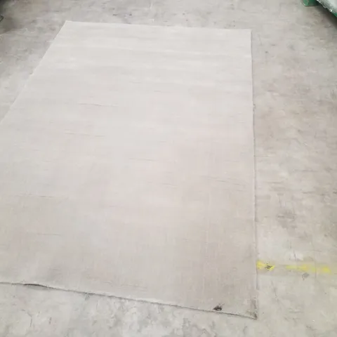 QUALITY DESIGNER AREA RUG - APPROXIMATELY 229X156CM