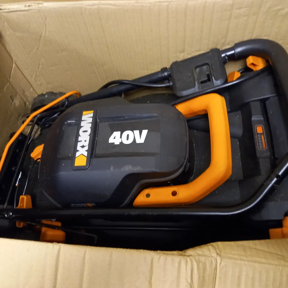 WORX 34CM CORDLESS LAWNMOWER