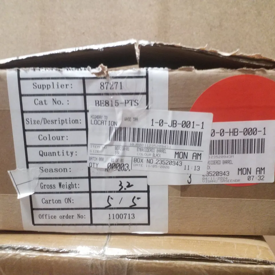 BOX CONTAINING APPROXIMATELY 3 SIMPLY BE EMBROIDERED BARREL BLACK JEANS - SIZE 10R   