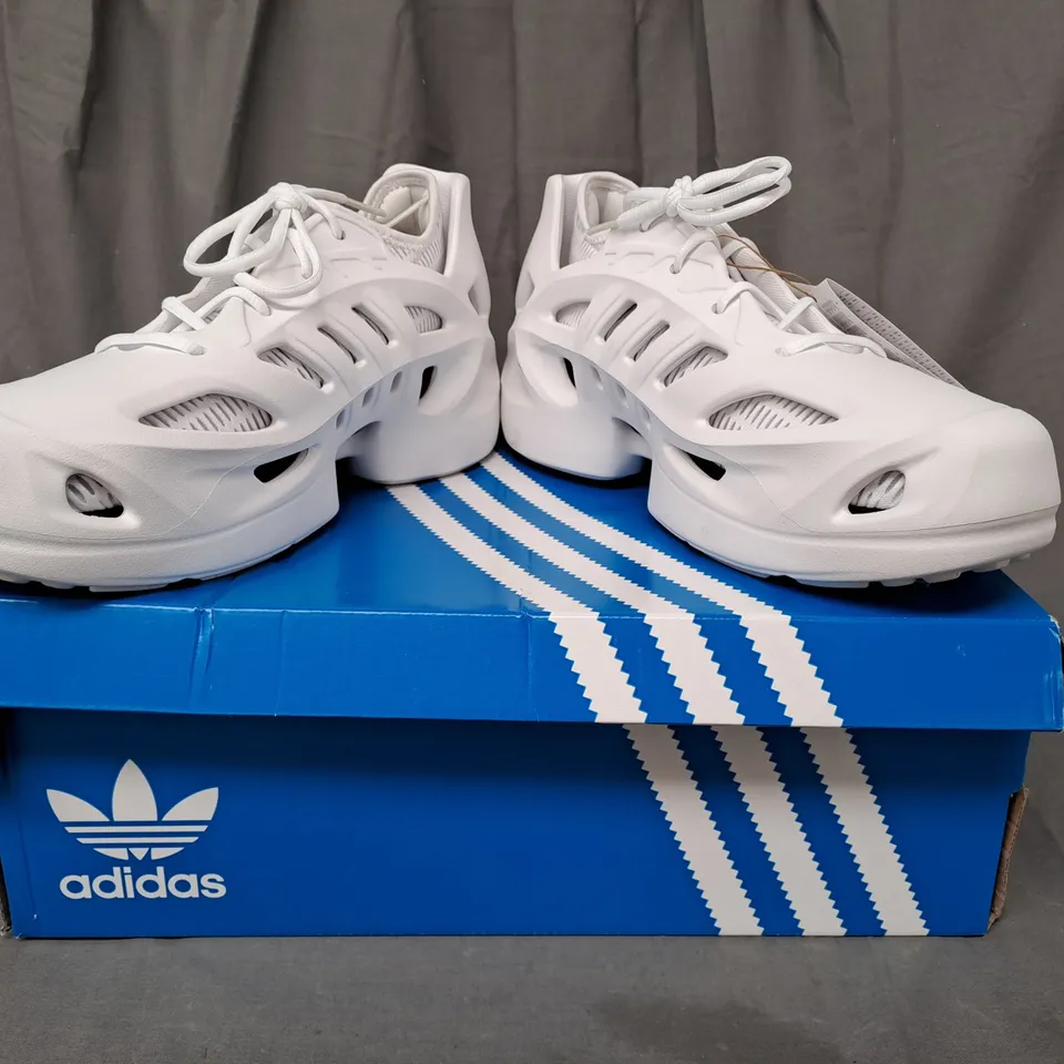 BOXED PAIR OF ADIDAS ADIFOM CLIMACOOL SHOES IN WHITE UK SIZE 11