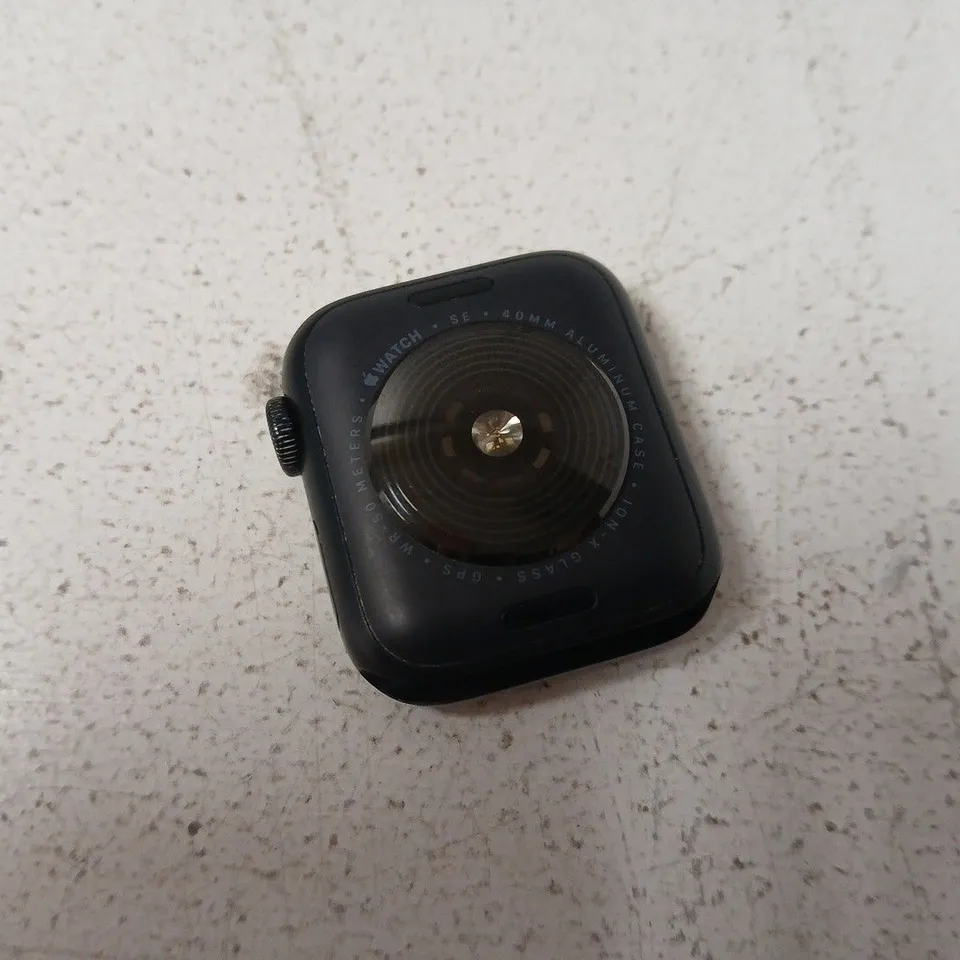 APPLE WATCH SERIES SE 2 40MM GPS ALUMINIUM MIDNIGHT