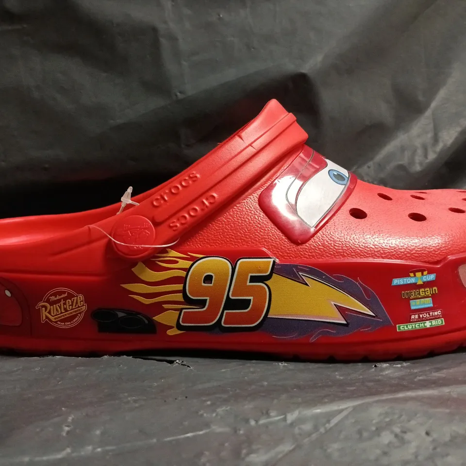 PAIR OF CROCS LIGHTNING MCQUEEN CLOGS SIZE UK M8/W9