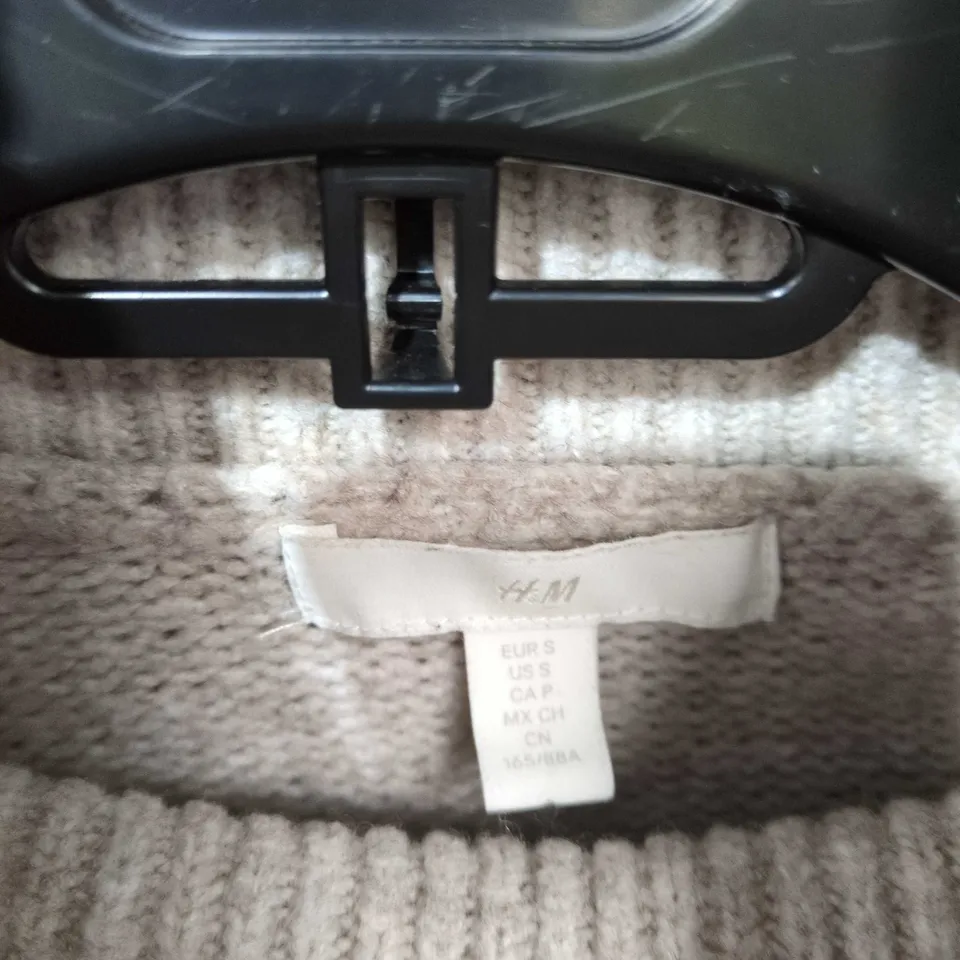 H&M BEIGE KNIT TURTLENECK JUMPER – EU S (US S)