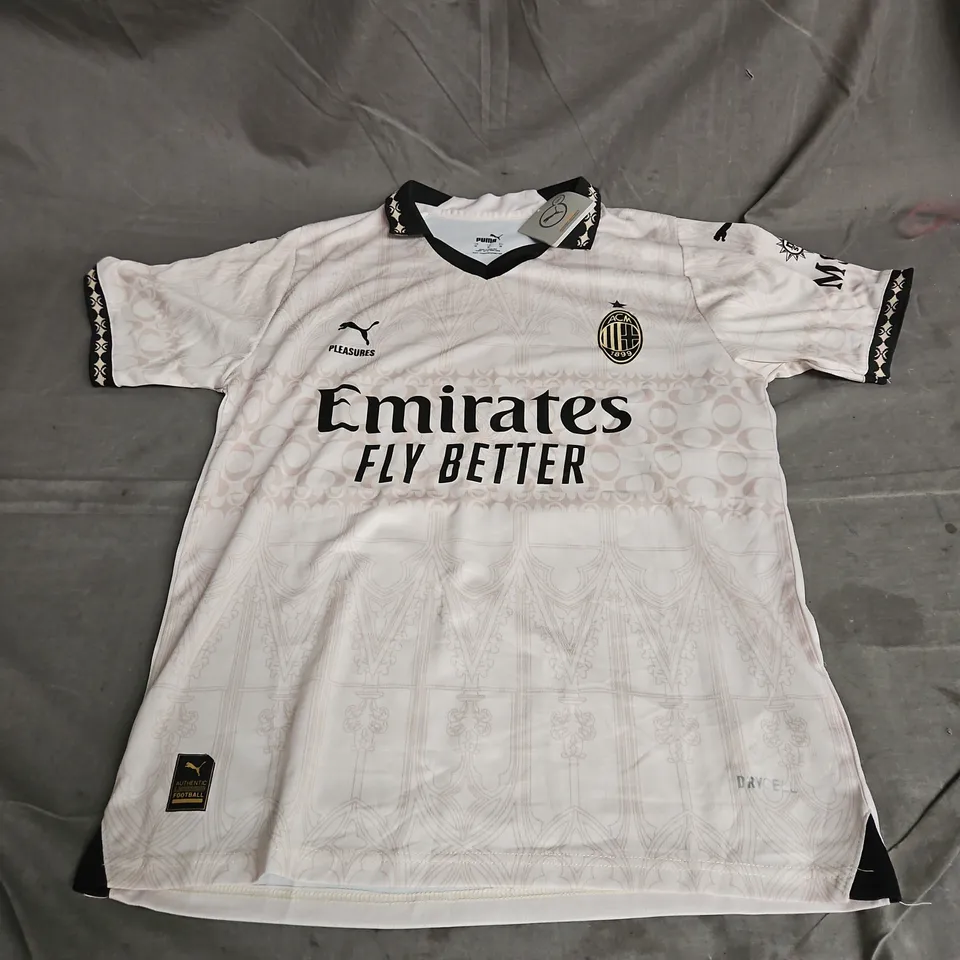 PUMA ACM SHIRT IN MULTI SIZE M