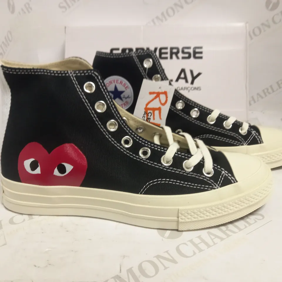 UK 8.5 CONVERSE PLAY EDITION COMME DES GARCONS HIGH TOP TRAINERS 