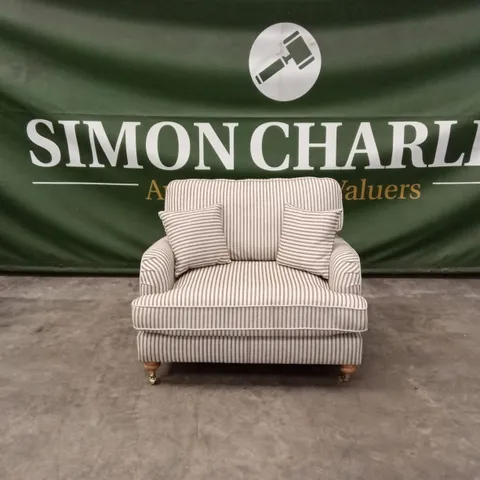 BAY STRIPE SNUGGLE CHAIR