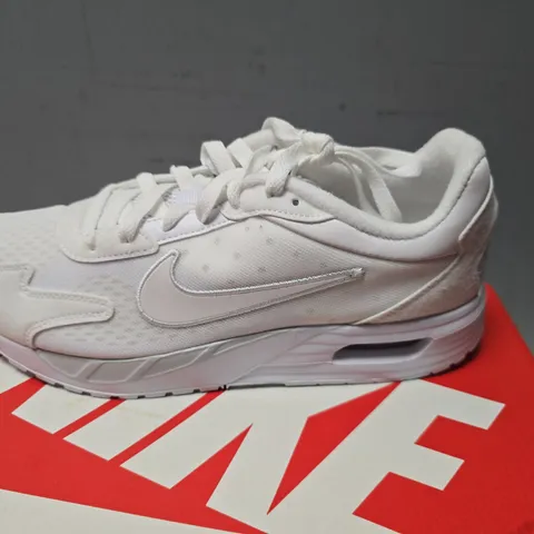 BOXED NIKE AIR MAX SOLO SIZE 6