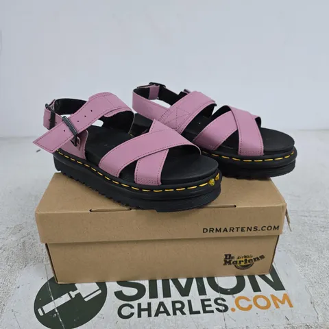 DR MARTENS VOSS II DUSTY ROSE UK 4 BOXED
