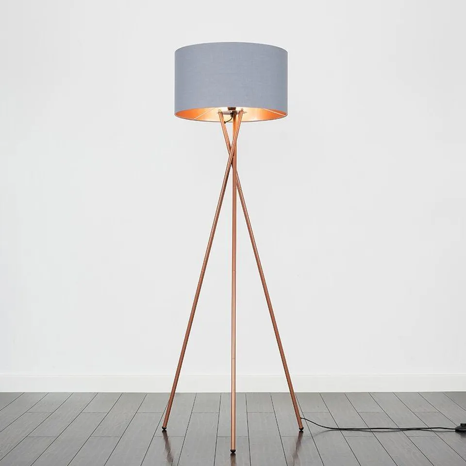 BOXED CAMDEN 154CM TRIPOD FLOOR LAMP 