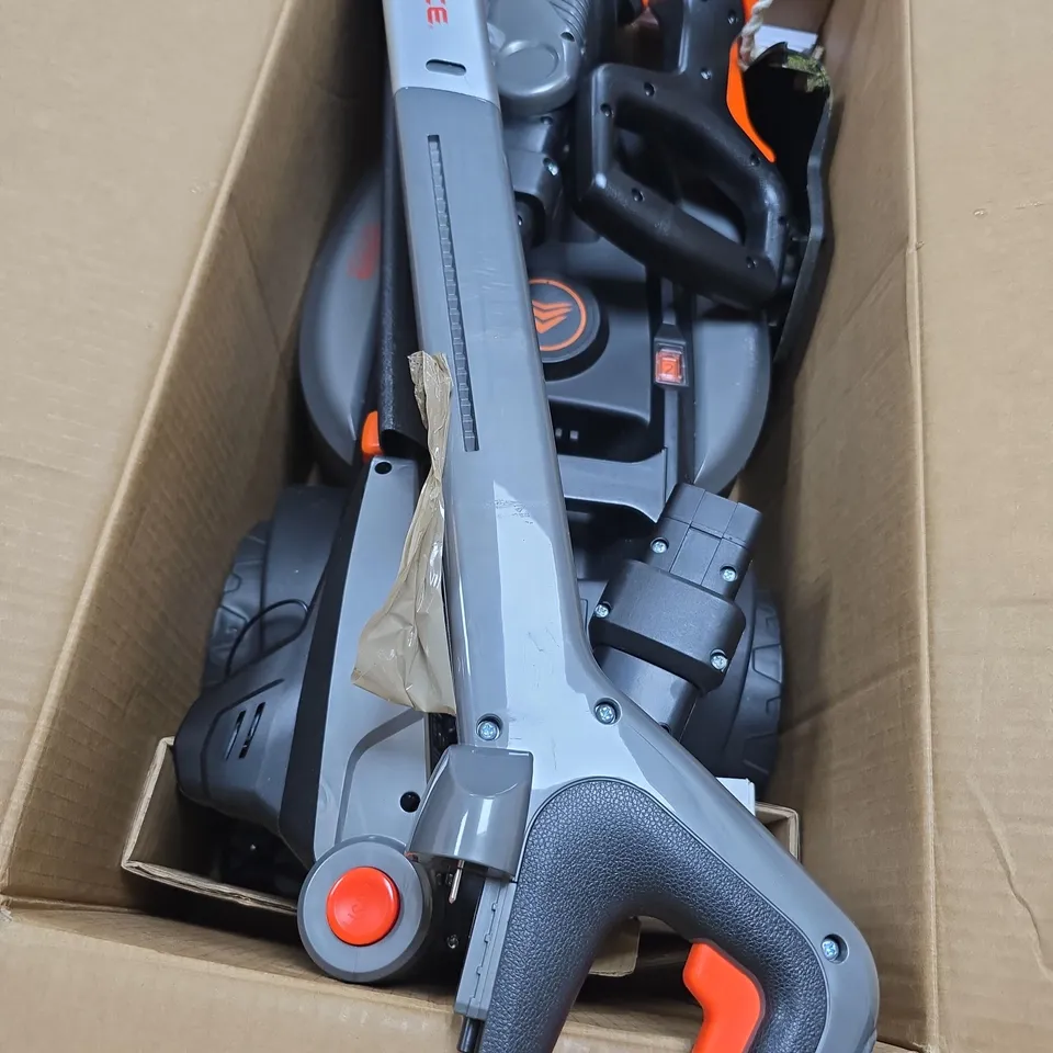 BOXED YARD FORCE IFLEX MULCHING LAWNMOWER SET