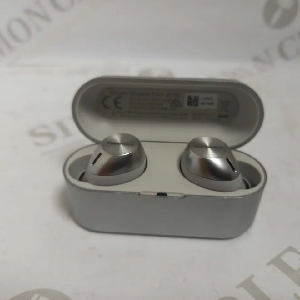 TECHNICS WIRELESS STEREO EARPHONES