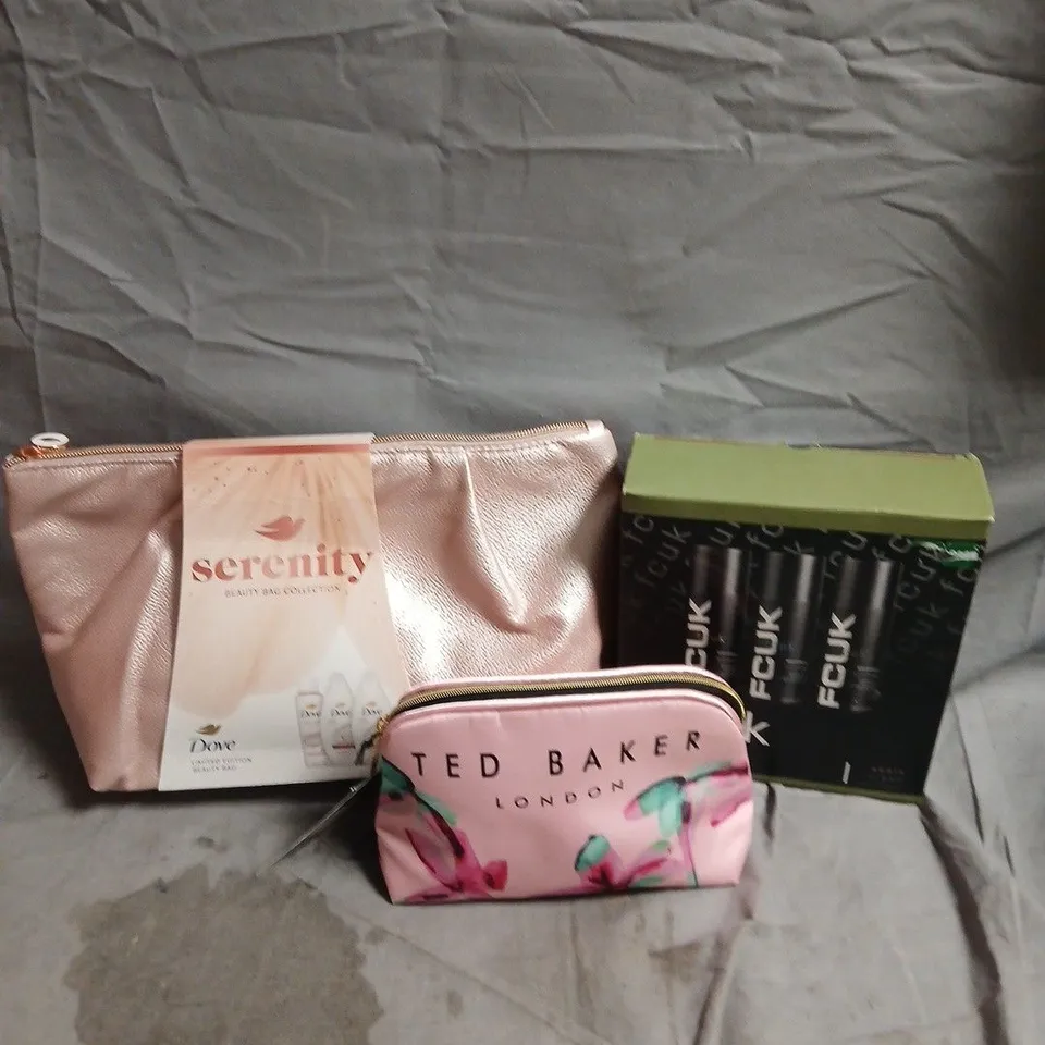 BOX OF APPROXIMATELY 10 ASSORTED BATH AND BODY GIFT SETS TO INCLUDE DOVE, TED BAKER AND FCUK