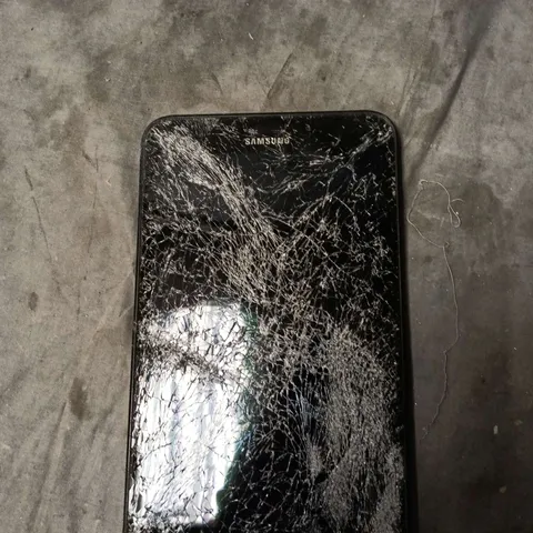 SAMSUNG TABLET PC – 16GB, CRACKED SCREEN