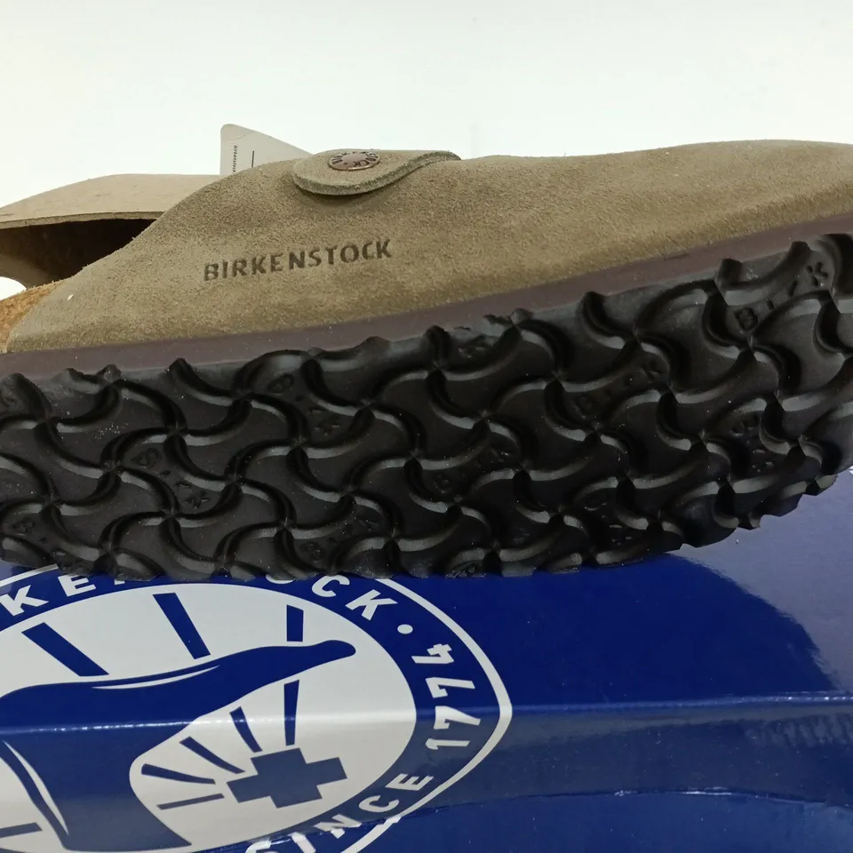 BIRKENSTOCK GROB SIZE 6