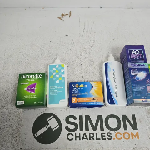 TOTE OF APPROXIMATELY 10 ASSORTED ITEMS INCLUDING SPECSAVERS UNIPURPOSE, AO SEPT PLUS HYDRA GLYDE AND EVERCLEAR REFRESH