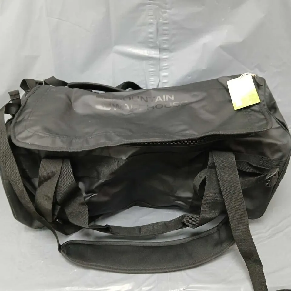 MOUNTAIN WAREHOUSE BLACKOUT CARGO BAG 60L  