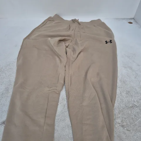 UNDER ARMOUR MEN'S LOOSE-FIT KHAKI TROUSERS - M