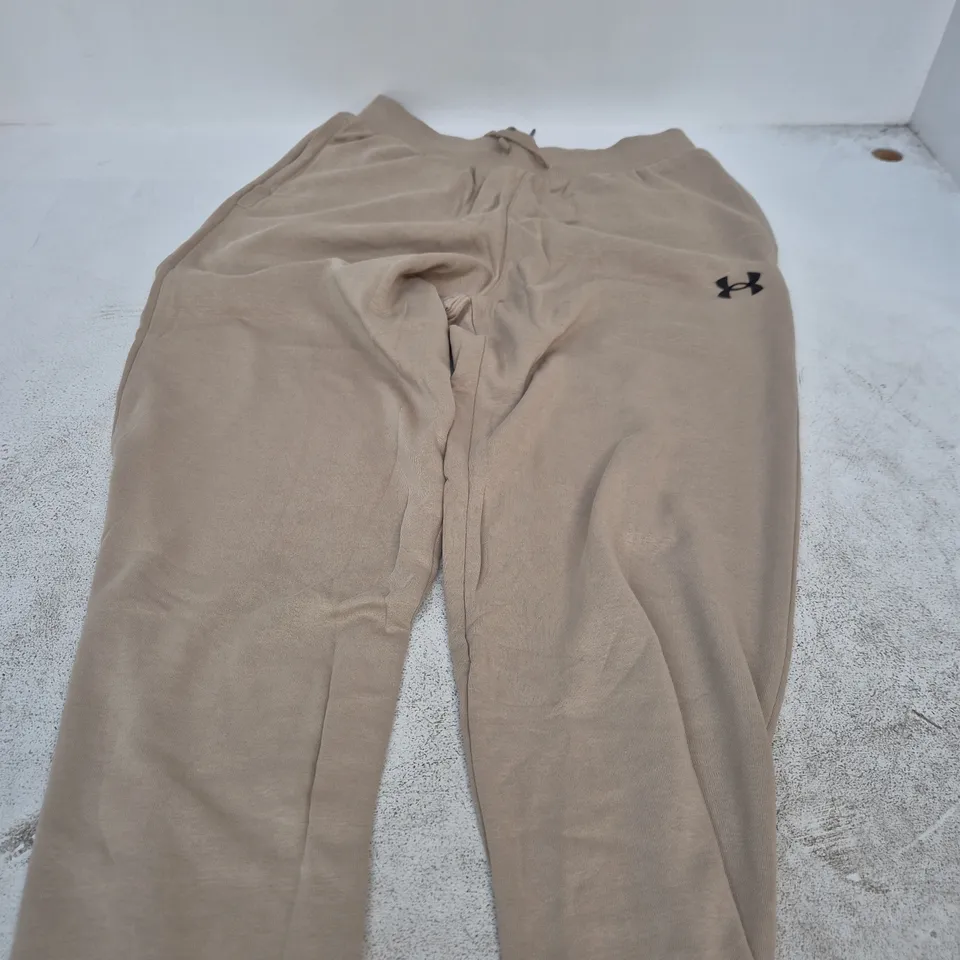 UNDER ARMOUR MEN'S LOOSE-FIT KHAKI TROUSERS - M