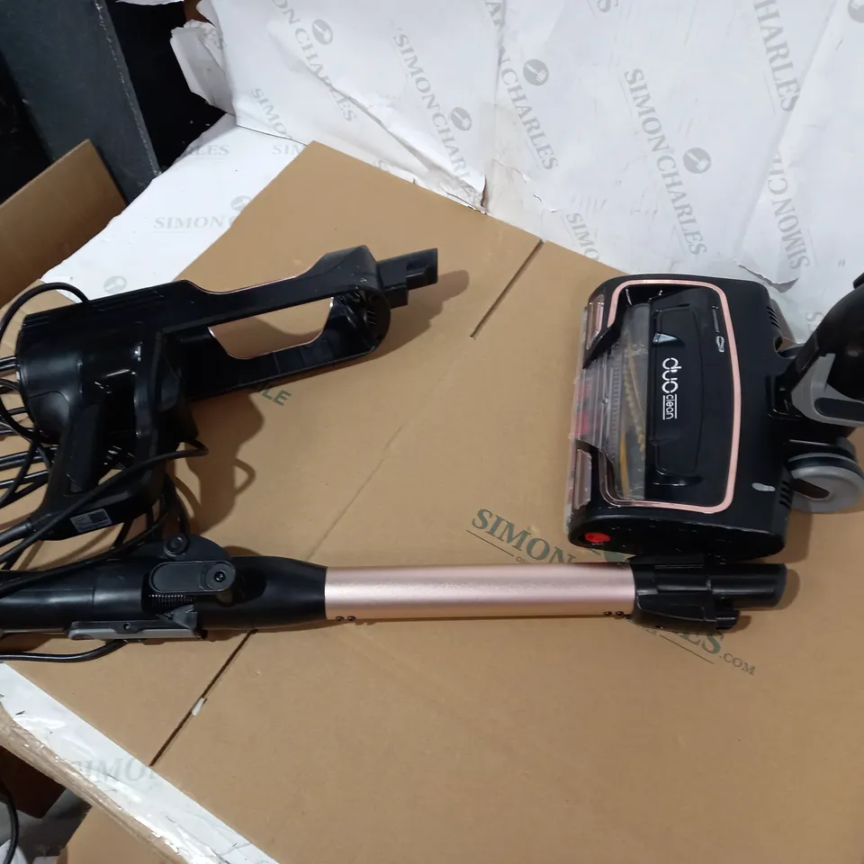 SHARK CORDED STICK VACUUM HZ500UKT