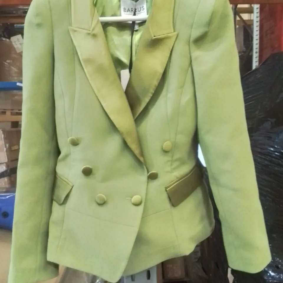 PALLET OF ASSORTED CLOTHING ITEMS TO INCLUDE;BARRUS LONDON BLAZER,BARRUS LONDON CROWN,BARRUS LONDON DRESS