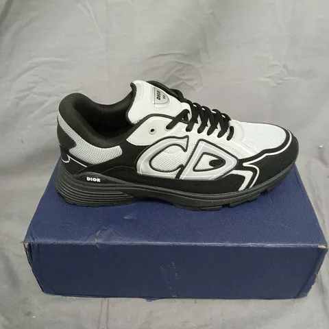 PAIR OF DIOR B30 TRAINERS IN BLACK - 10