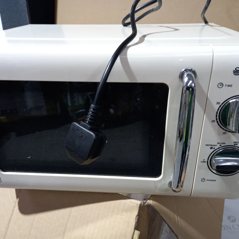 SWAN MANUAL MICROWAVE OVEN SM22080C CREAM RRP £54.99