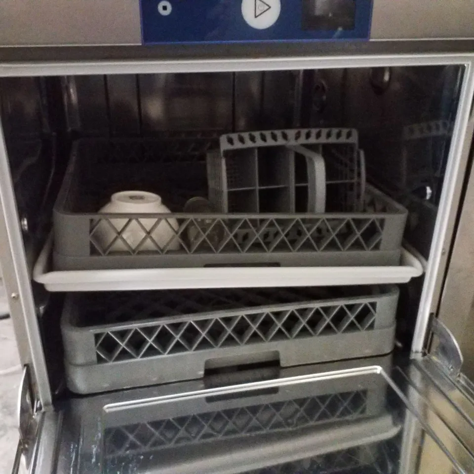 HOBART FXS-10B 18 PLATE UNDERCOUNTER DISHWASHER