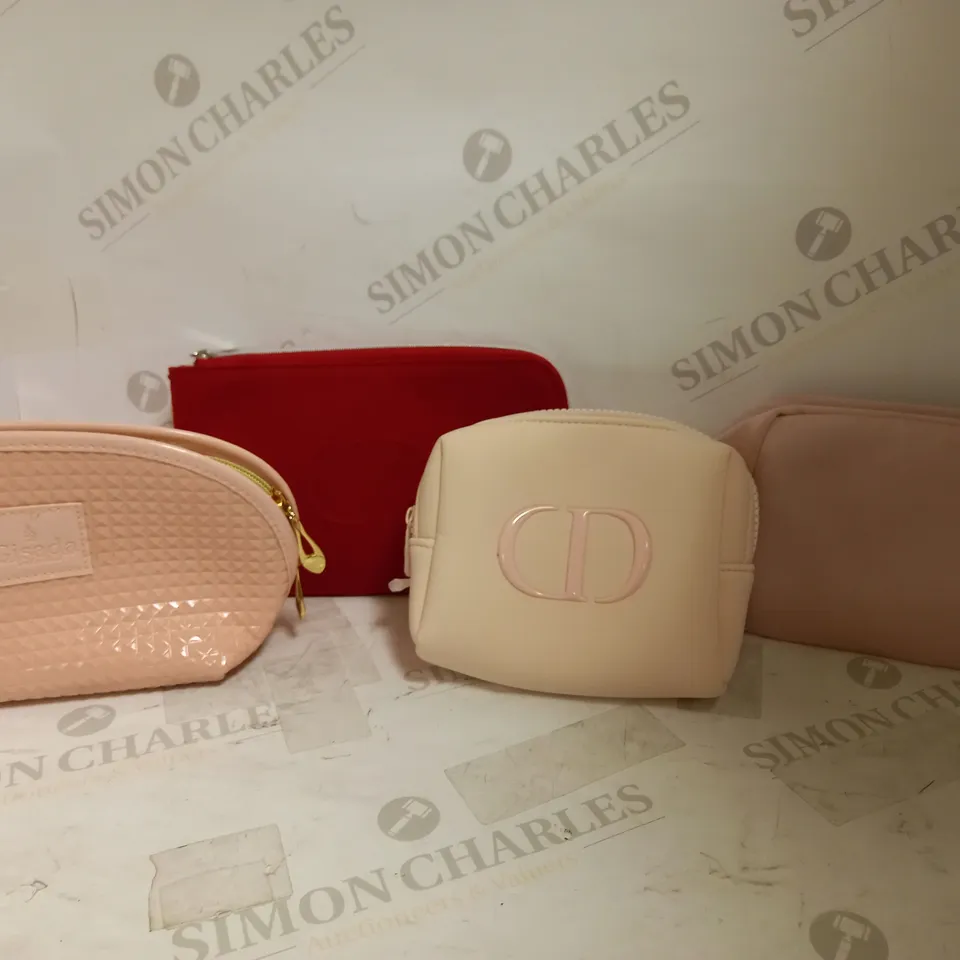 LOT F 4 ASSORTED SPONGE/CLUTCH BAGS TO INCLUDE DIOR, GISADA, CLARINS 