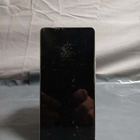 GOOGLE PIXEL 7 SMARTPHONE 