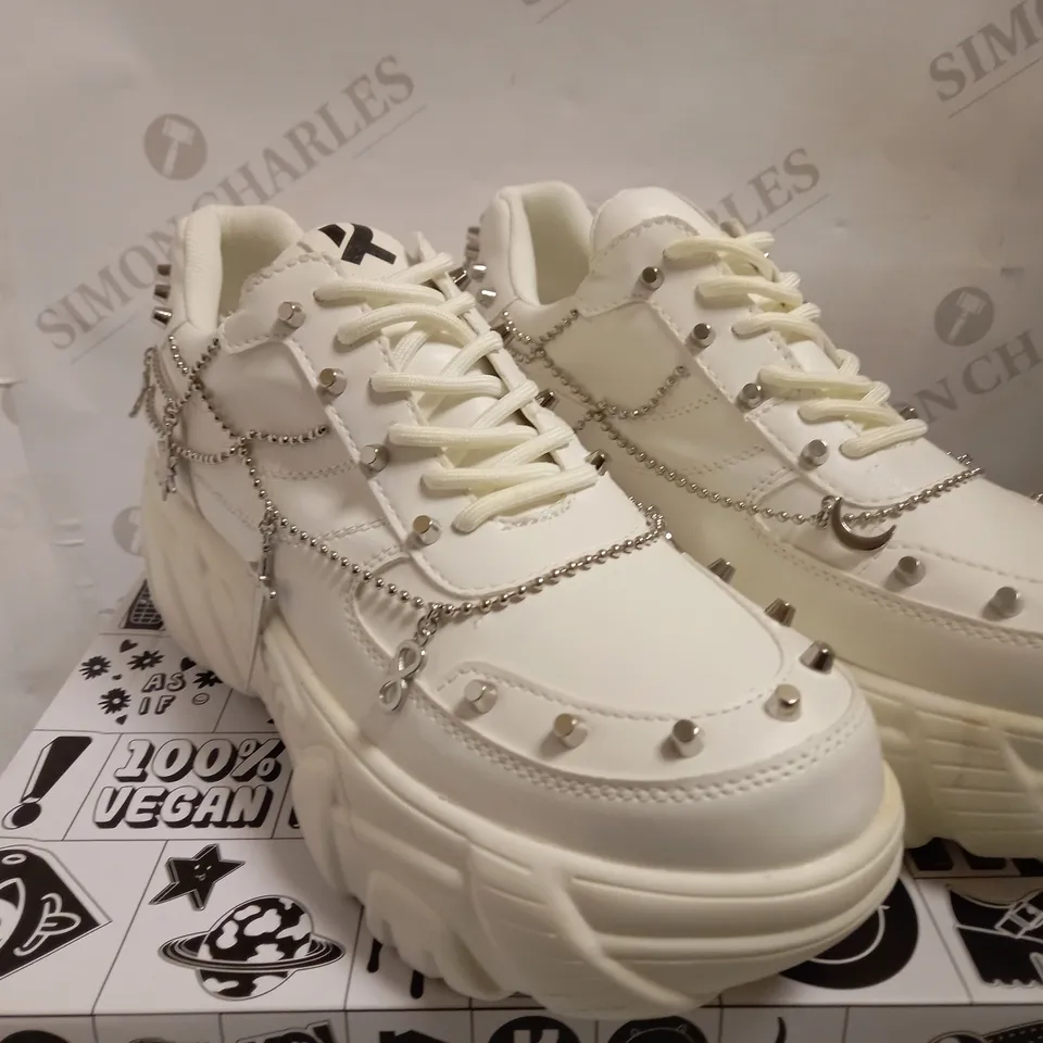 KOI VEGAN JINX WHITE MYSTIC CHARM TRAINERS - SIZE 8