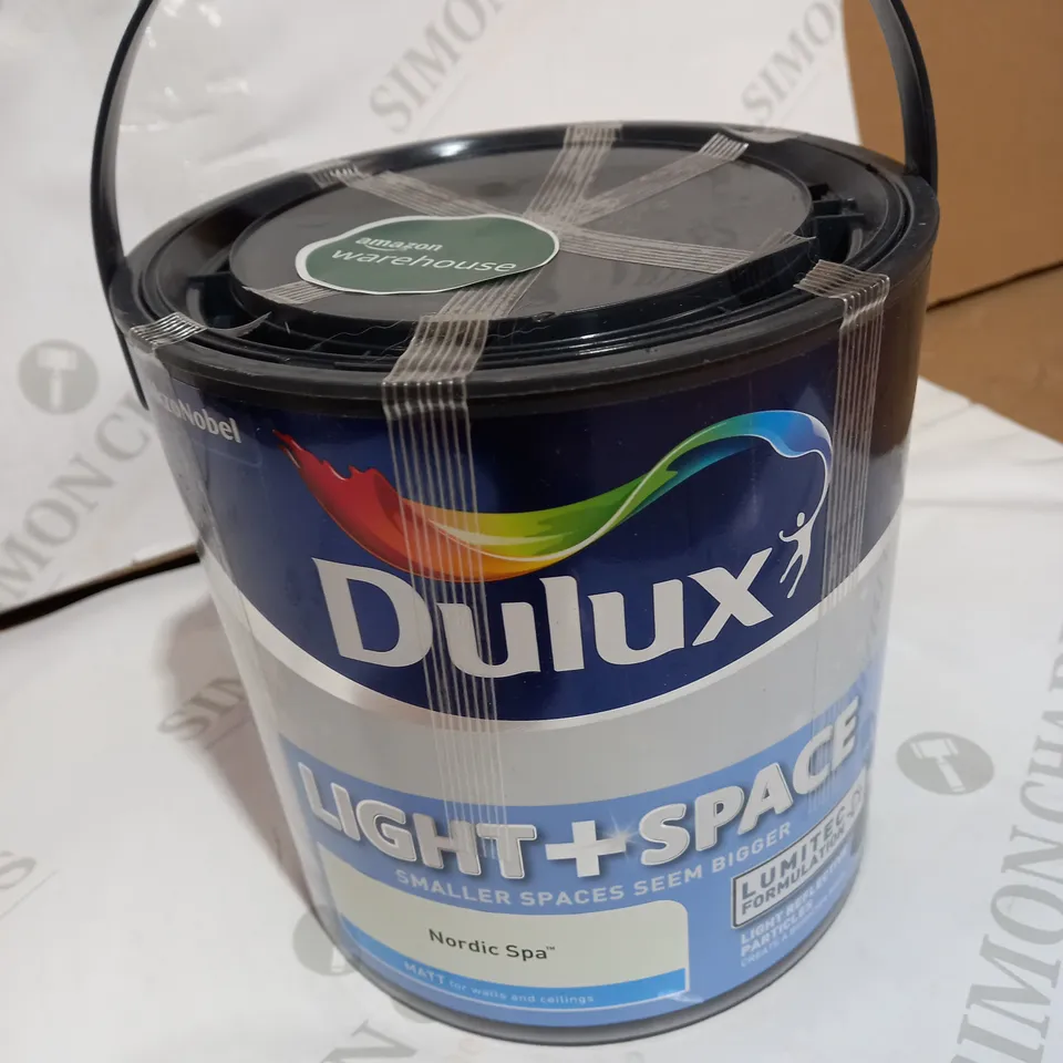 DULUX LIGHT+SPACE PAINT IN NORDIC SPA