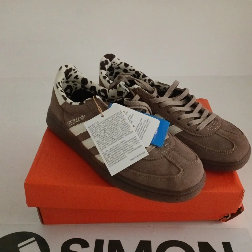 ADIDAS SPEZIAL BROWN SUEDE SNEAKERS – WHITE 3-STRIPE, LEOPARD LINING UK 6.5