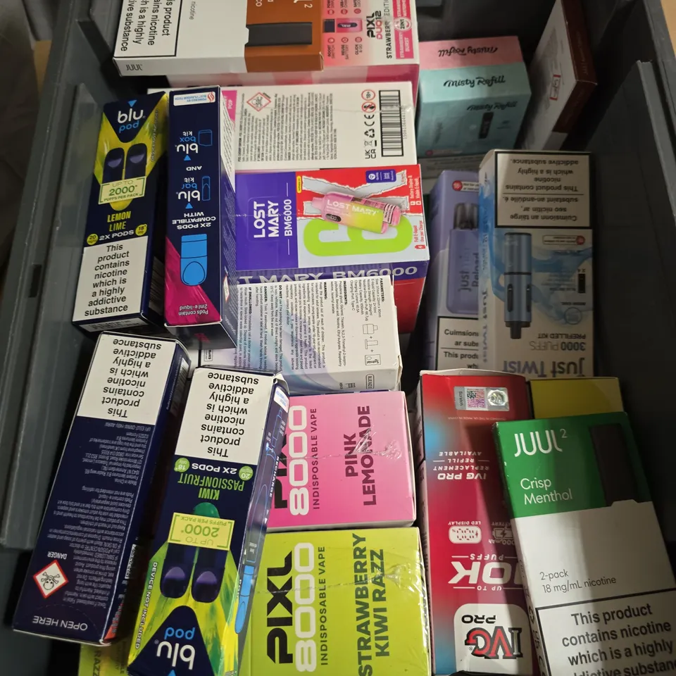 LOT OF APPROXIMATELY 20 ASSORTED ELECTRONIC CIGARETTE ITEMS TO INCLUDE HAYATI PRO MAX, SMOK POD AND JUUL 2 REFILL PODS