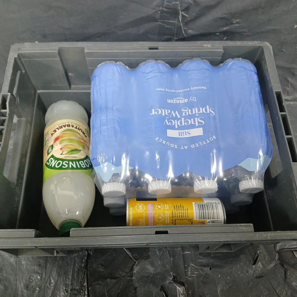 APPROXIMATELY 3 ASSORTED FOOD &DRINK ITEMS TO INCLUDE - BOTTLED WATER, ROBINSONS AND CANS    - COLLECTION ONLY 