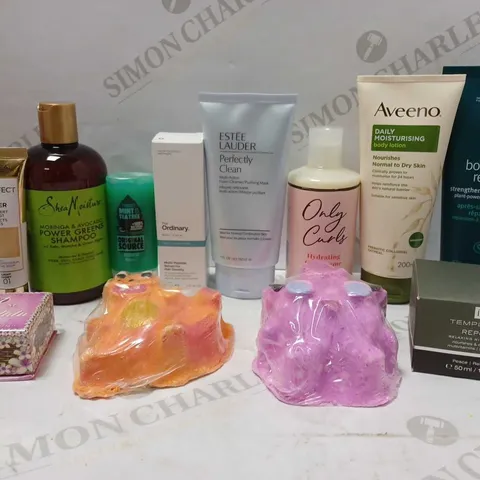 LOT OF APPROX 12 ASSORTED BEAUTY PRODUCTS TO INCLUDE ESTEE LAUDER PERFECTLY CLEAN MASK, ONLY CURLS CURL CREME, L'OREAL ELVIVE LEAVE-IN CREAM, L'OREAL BB COVER CREAM, ETC