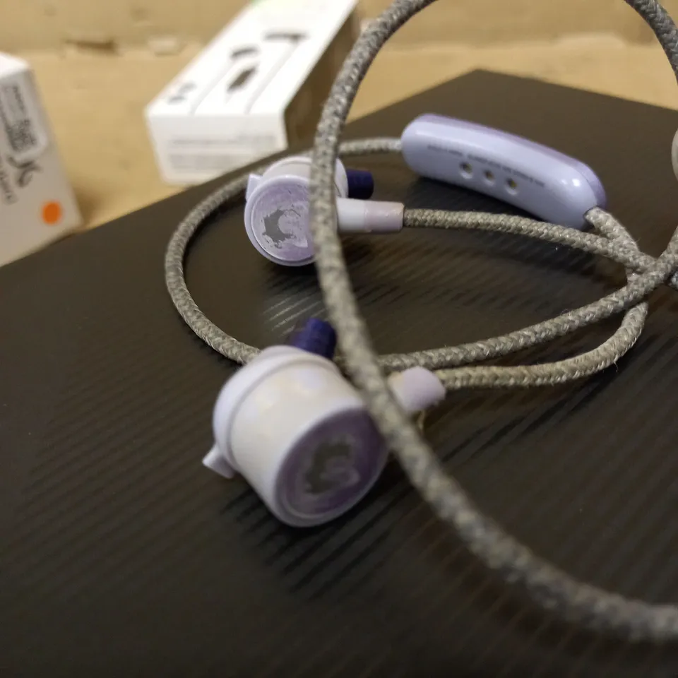 JAYBIRD TARAH PRO WIRELESS HEADPHONES AND SONY FOR HEADPHONES BUNDLE