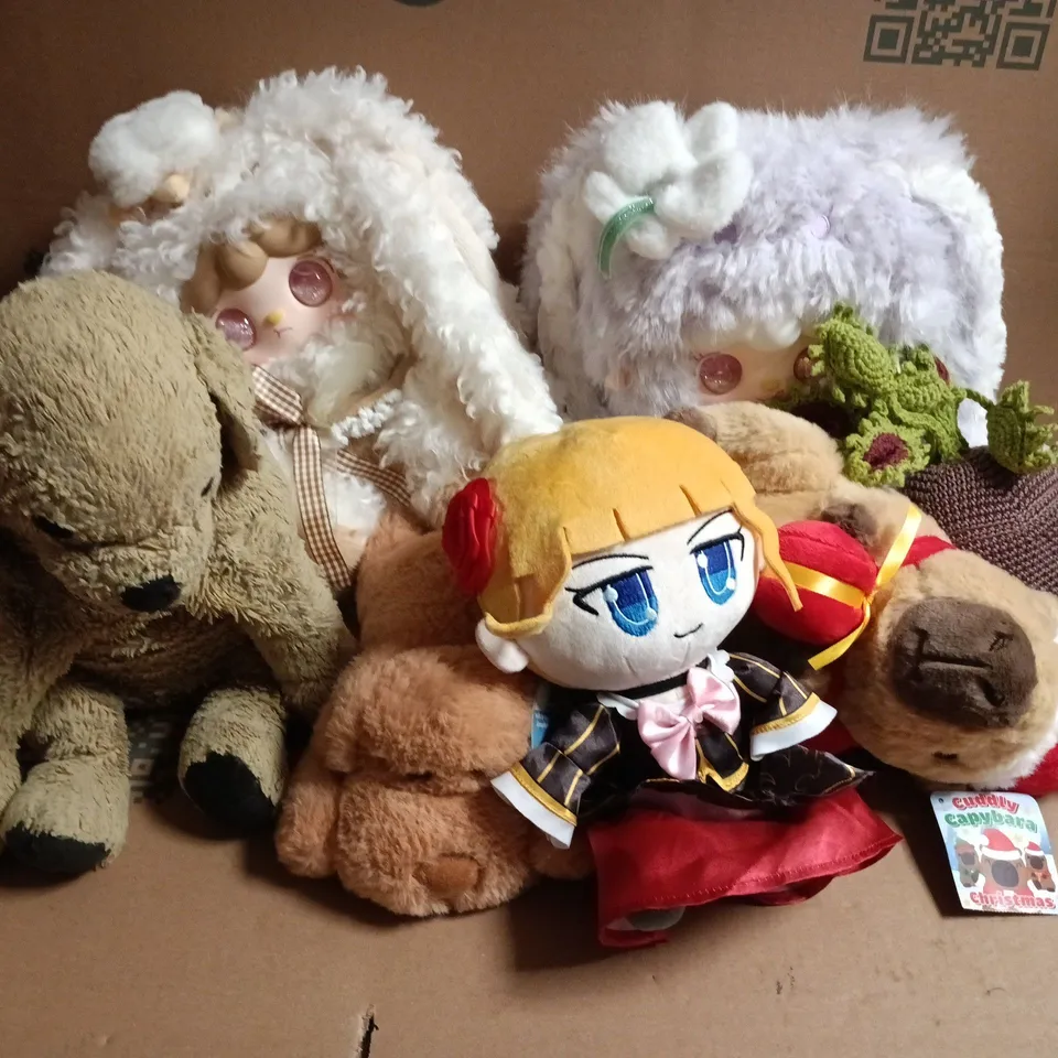 ASSORTED PLUSH TOYS – TEDDY BEAR, TWO FLUFFY WHITE ANIMALS, PANDA & ANIME-STYLE CHARACTER