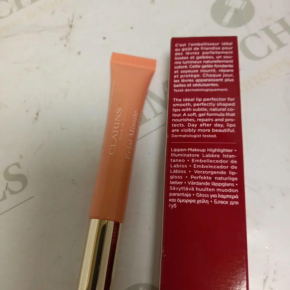 CLARINS INSTANT LIGHT NATURAL LIP PERFECTOR