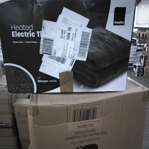 BOXED KEPLIN HEATED ELECTRIC THROW WITH SHERPA INSIDE 