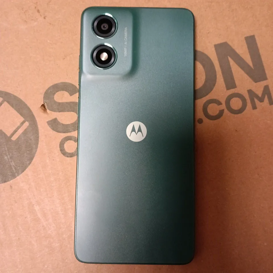 MOTOROLA MOTO G04 IN GREEN