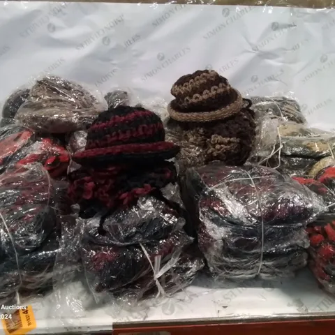 LOT CONTAINING LARGE AMOUNT OF BAGGED WOOLEN HATS IN VARIOUS COLOURS AND DESIGNS