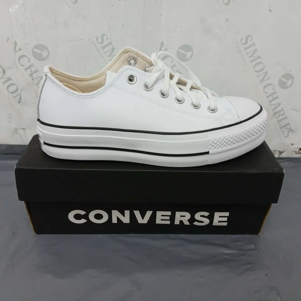 BOXED PAIR OF WOMANS CONVERSE ALL STAR WHITE LEATHER SHOES SIZE 5 