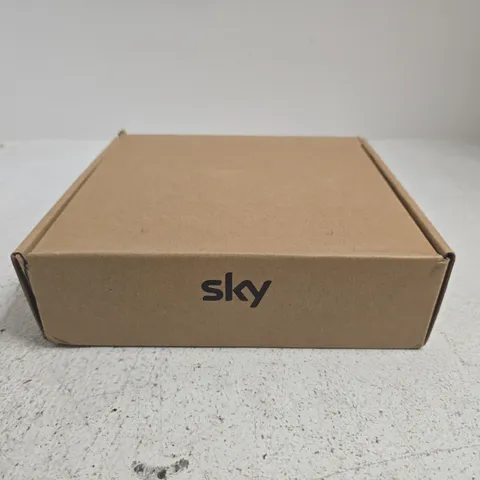 BOXED SKY IP061B-02-SKY-ANT-G01 STREAM PUCK