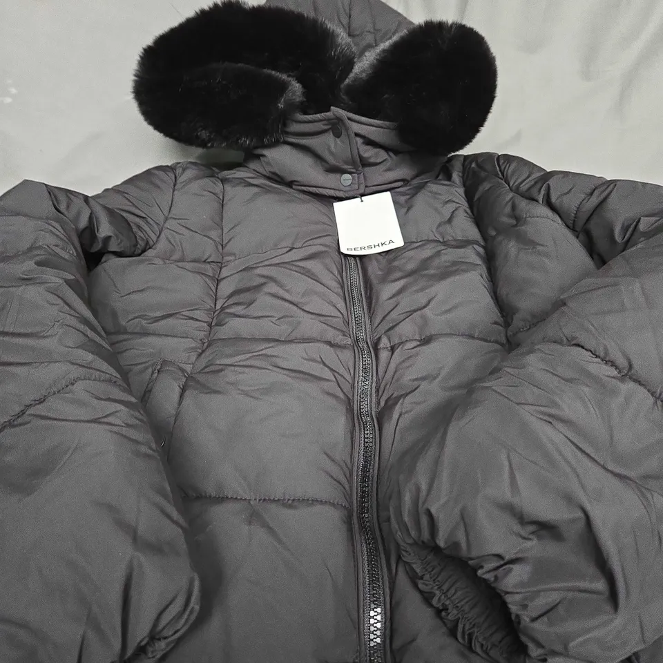 BERSHKA BLACK PADDED JACKET WITH HOOD - SMALL