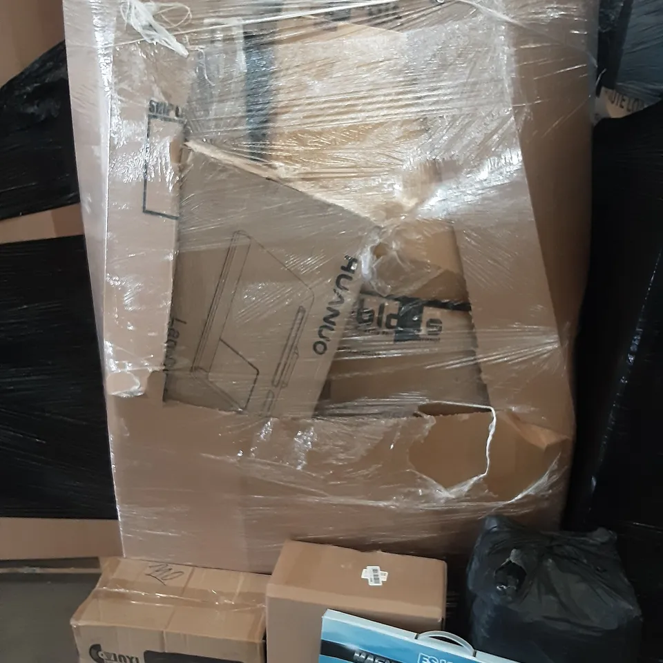 LARGE PALLET OF ASSORTED HOMEWARE ITEMS TO INCLUDE PARASOL BASE, TURNTABLE, LAP DESK ETC 