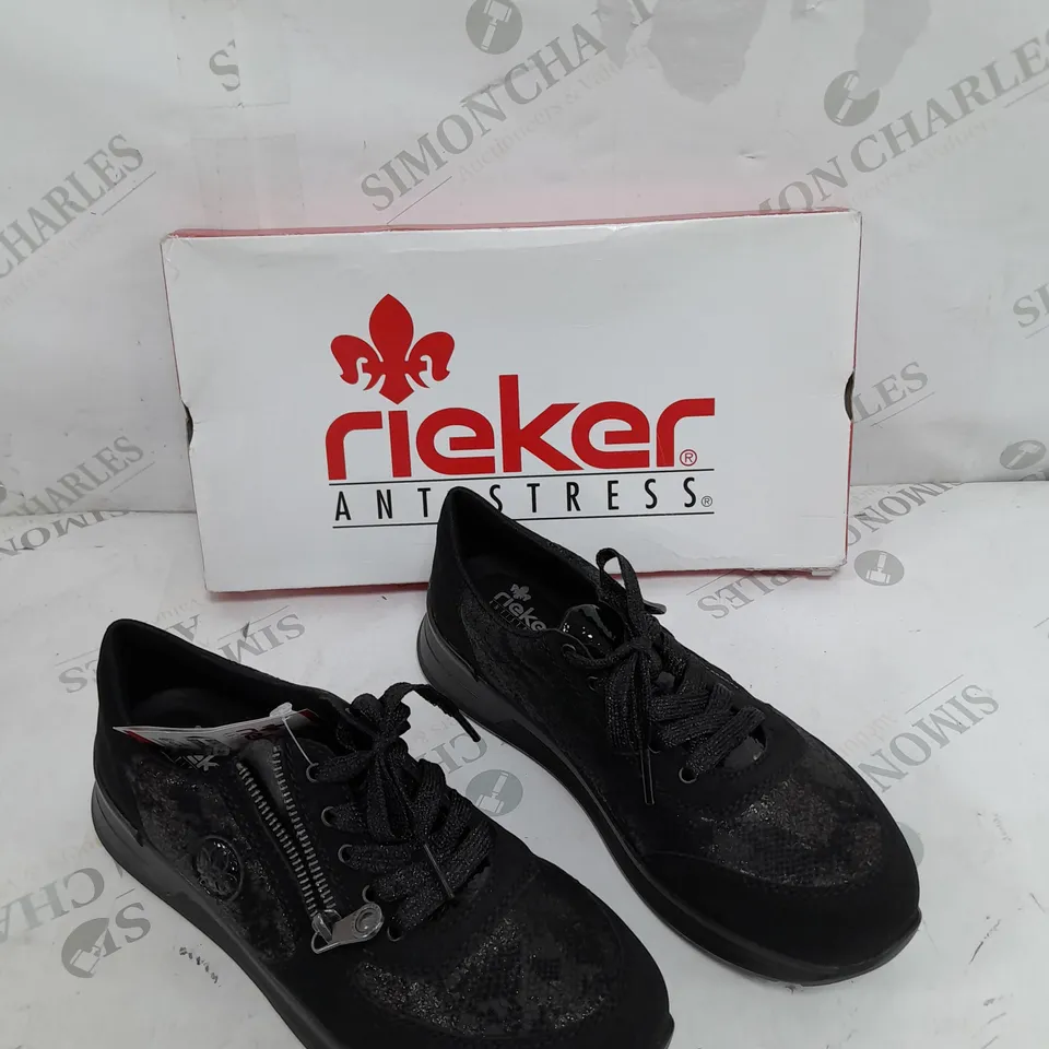 BOXED RIEKER ZIP BLACK TRAINERS IN SIZE 5 