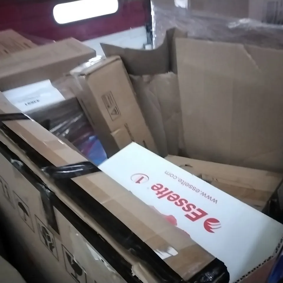 PALLET OF ASSORTED ITEMS INCLUDING MAXKARE FOOT SPA MASSAGER, ESSELTE, KINGRACK ALUMINUM DISH DRYING RACK, UNBEATEN AIR COOLER, CSYY CERAMIC KITCHEN SET