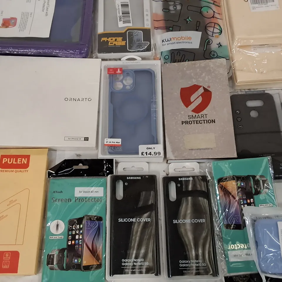 LARGE QUANTITY OF ASSORTED MOBILE PHONE AND TABLET CASES, PROTECTORS AND ACCESSORIES 