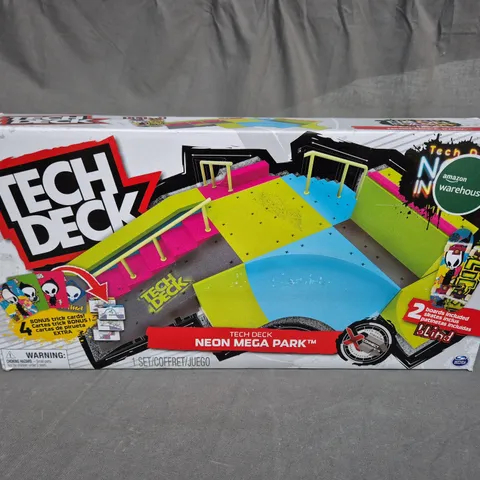 TECH DECK NEON MEGA PARK